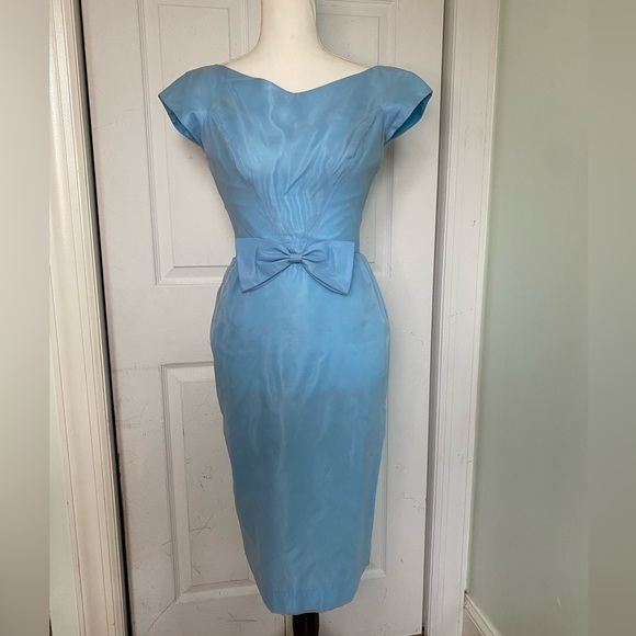 Vintage Dresses & Skirts - Vintage 1960s/50s Baby Blue “Cinderella” Dress